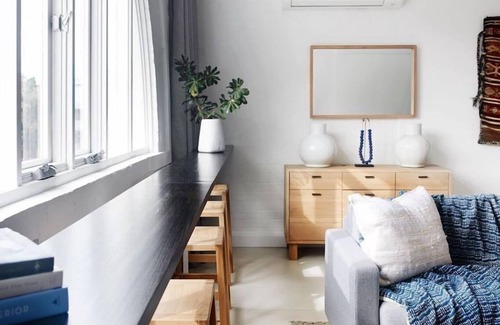 Cooks Hill Apartment | Flourish ON Bull - Stunning New Loft Apartment - Iconic Building