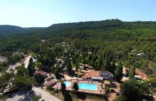 Villecroze Ski Chalet | Flower Camping Les Cadenières * - Standard chalet without air conditioning 23m2 2Ch. 4/5P 5 persons