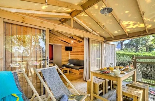 Les Ollieres-sur-Eyrieux House | Flower Camping Mas de Champel * - CosyFlower Premium 38m² - 2 bedrooms + covered terrace + TV + Sheets + Towels 4 people