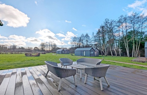 East Ashling Cottage | Flowering - Ashling Park - sleeps 4 guests in 2 bedrooms