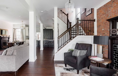Near East Columbus Bed & Breakfast | Flowing King Lincoln
