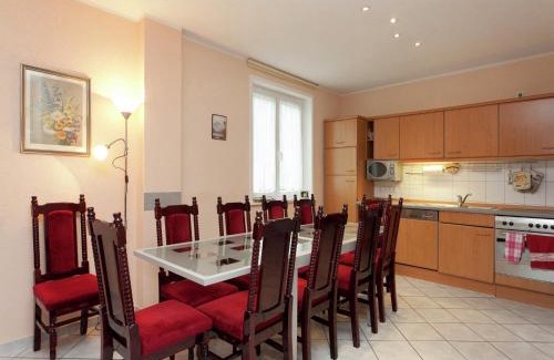 Elend House | Flucht ins Herz von Elend, cleaning included