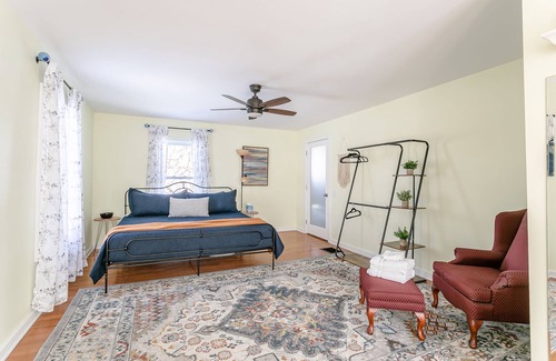 Holcomb Other | FLX Farmhouse - Close to Wineries & Breweries