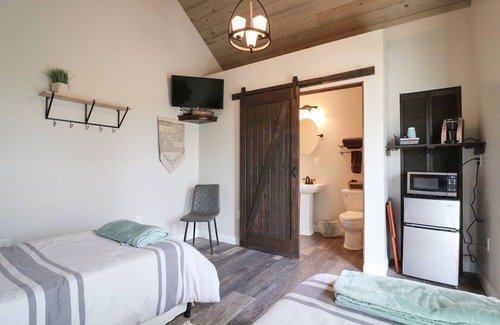 Dry Ridge Cottage | Flying Duck - Close to the Ark Encounter