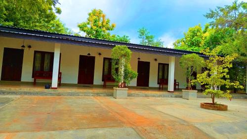 Kataragama Cabin | Flying Peacock Yala, Katharagama,