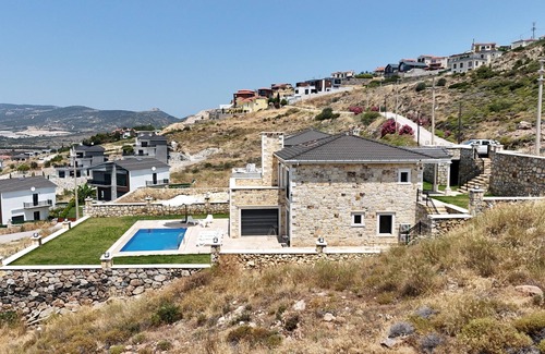 Foca Villa | Foça Tas Villa