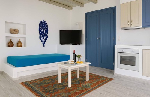 Ano Meria House | Folegandros Enchanting Moniasma Home, Sunset Views