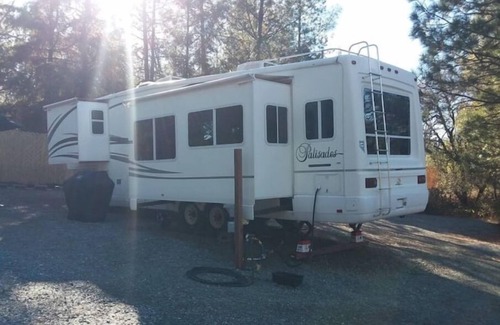 Kelsey House | Foothill Heaven, Pet friendly!