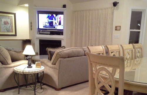 Corolla House | Footprints in the Sand* Pool, Hot tub *EXTRA livng rm & kitchen* Pets Private