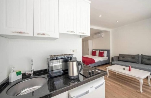 Taksim Apartment | FOR 12 PERSON - 2 Minutes to Taksim Square