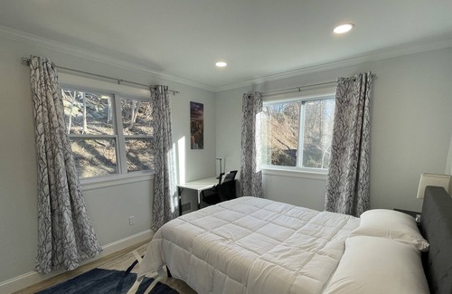 Hastings-On-Hudson House | For Big Family | ♛7 BR,5BA, 5★Location, Deck