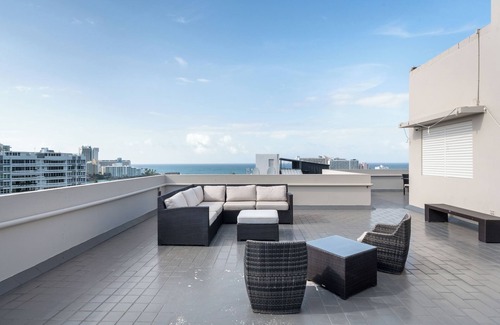 Miramar Apartment | For Family & Friends | With Balcony | Free Parking | Air Conditioner