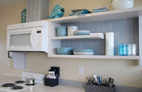 Homer House | For less than two hotel rooms, stay on the Spit and sleep 7!