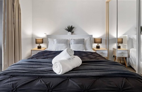 Margaret River Villa | Forest Edge Villa right on main st