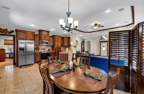 Montgomery House | Forest Escape Lake Conroe