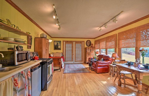 Murphy Cabin | Forest Fantasy: Pet-Friendly Smoky Mtn Escape!