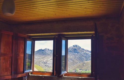 Arcos de Valdevez Cottage | "Forest House" in Branda da Bouça dos Homens