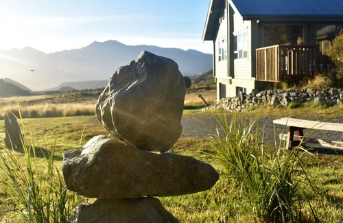 Craigieburn Forest Park House | Forest Lodge. Off-grid lodge nestled in native beech forest 800m above sea level