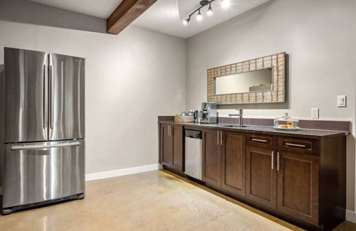 Springbank Condo | Forest Retreat 2 Acres Free Banff Pass + Views