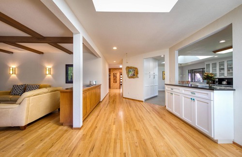 Freestone House | Forest Ridge - Private Estate w/Hot Tub and Sauna