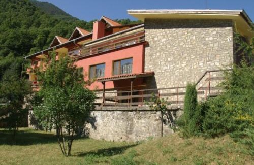 Narechen Apartment | Forest Spring