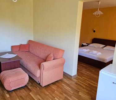 Narechen Apartment | Forest Spring