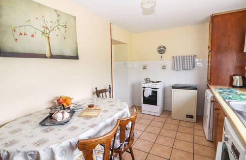 Ballinskelligs House | FOREST VIEW, pet friendly in Ballinskelligs, County Kerry