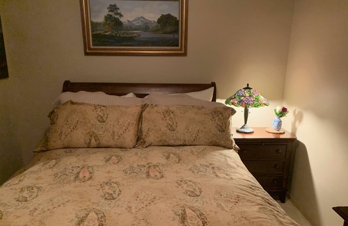 Holly House | Forest View with White Queen Bed