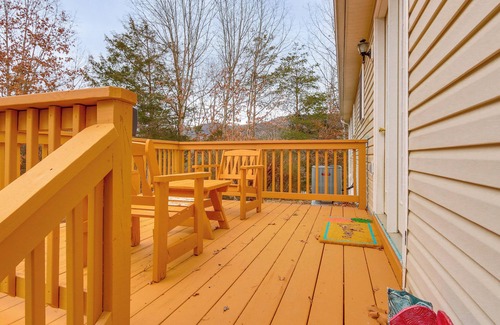 Fort Valley House | Forest Views, Deck & Fireplace: Fort Valley Escape