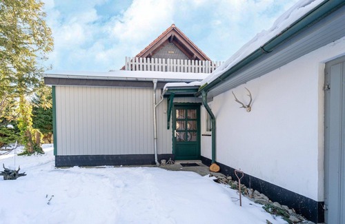 Mandelholz House | Forest Villa with Sauna