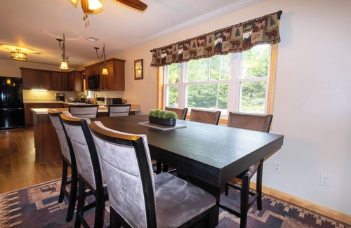 Brant Lake Cabin | Forever Wild Cabin -River Access & Hiking -1 level in Brant Lake