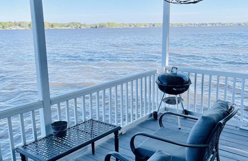 Cobb House | “Forever Young” Lake Blackshear Main Lake Amazing Views
