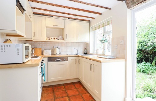 Cley next the Sea Cottage | FORGE HOUSE, pet friendly, with a garden in Cley Next The Sea