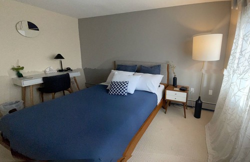 Yellowknife House | Forget your worries in this spacious and serene space!