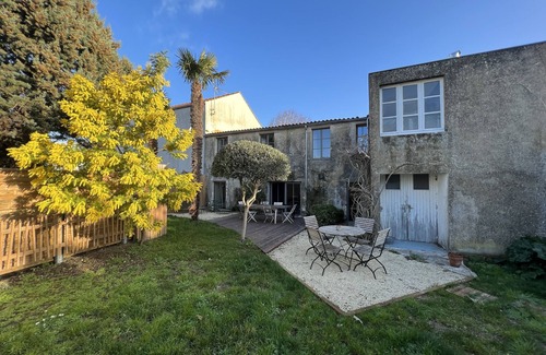 Saint-Denis-d'Oleron House | Former colony ideal for large family or several couples. 12/14pers