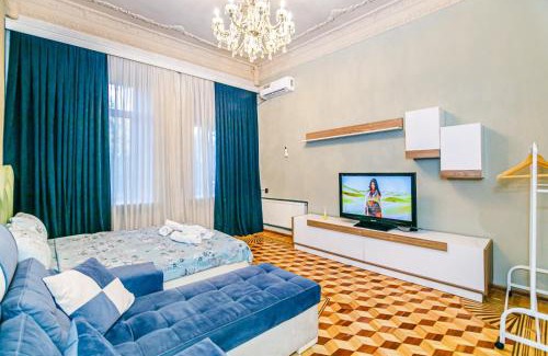 Baku Old Town Apartment | Formula1 view apartment with Balcony