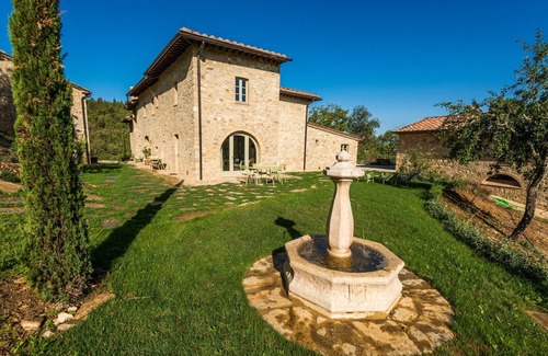 Castellina in Chianti Apartment | Forno 1BR Apartment In a Restored Farm, Pool & Spa, 1st floor, 140/190cm sofabed
