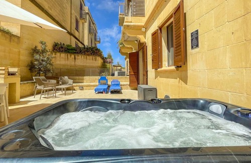 Ghajnsielem Villa | Fort Chambray Place - Two Bedroom Villa, Sleeps 6