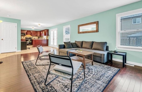 Crystal Beach House | Fort Erie Home · 3 Bdrm 2.5 Bth, Near Falls, Crystal Beach, Buffalo