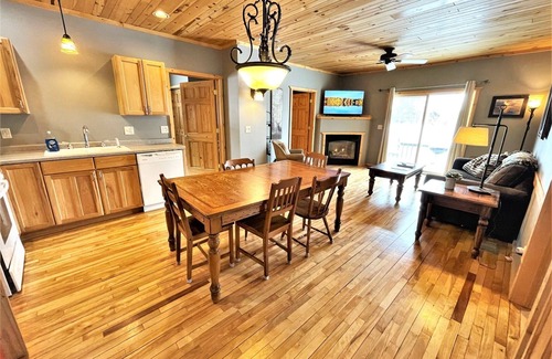 Butternut Cabin | Fort Flambeau on the Flowage! | 8 Bed, 2 Bath