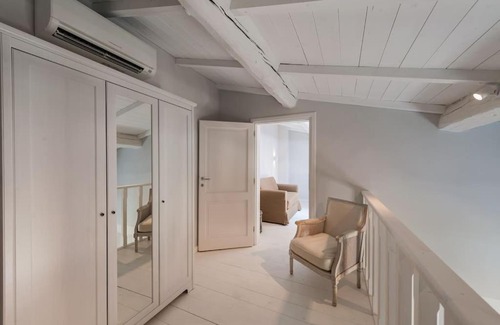 San Lorenzo Apartment | Fortezza Apartment