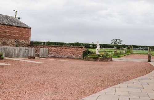 Wing Cabin | FORTRESS, pet friendly, with a garden in Brampton, Cumbria