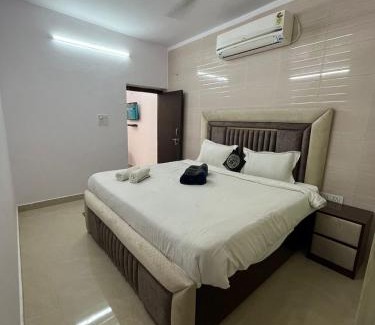 Saket Apartment | Fortune Home service Apartment 1Bhk,L-73A Saket