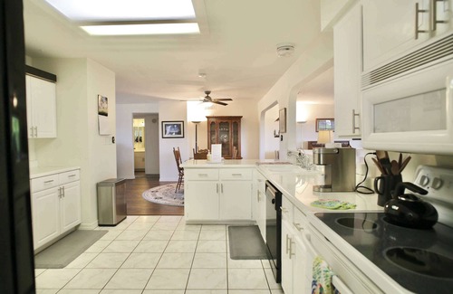 Fountain of the Sun House | Fountain of the Sun Gem: 2BR House w/Patio