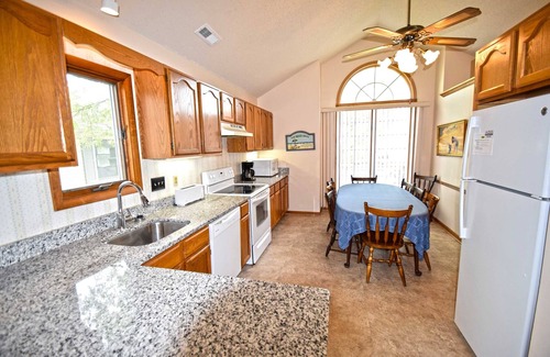 Caine Woods House | Fountain Road 13701-Bayside 137th St, W/D, AC