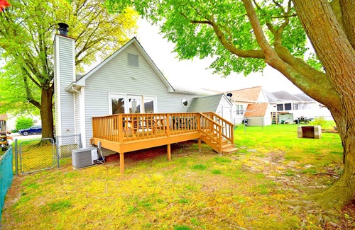 Caine Woods House | Fountain Road 13701-Bayside 137th St, W/D, AC