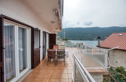 Grebastica Apartment | Four-bedroom apartment with terrace and sea view Grebaštica, Šibenik (A-482-a)