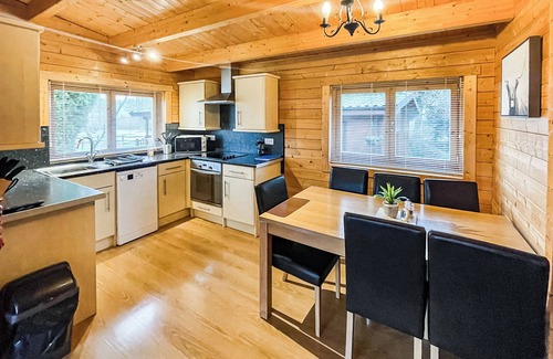 Broadwindsor Ski Chalet | Four berth lodge with one master double and one twin each with wardrobe.