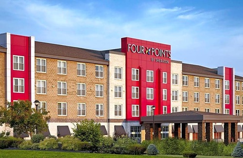 Moncton Hotel | Four Points by Sheraton Moncton