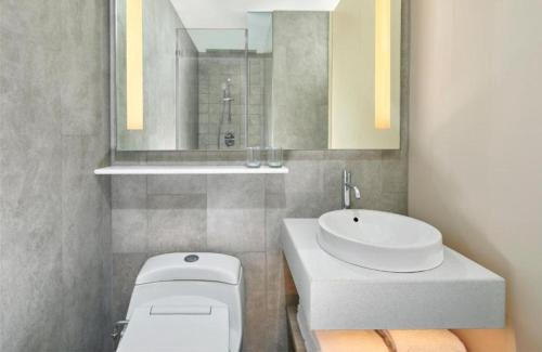 Surabaya Hotel | Four Points by Sheraton Surabaya, Pakuwon Indah